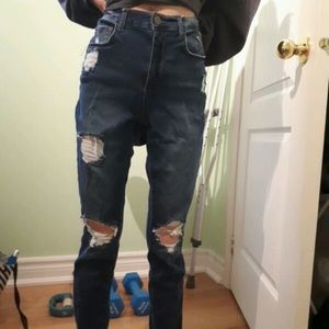 Garage ripped jeans